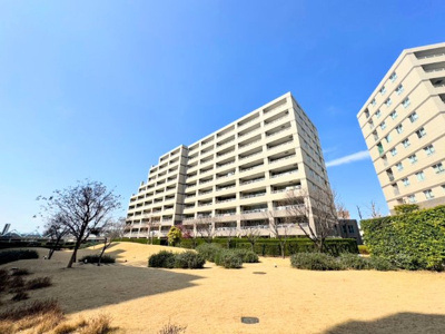 【外観】 | ウォルトンズコート長津田B棟 | ◆住宅ローンのご相談や周辺環境のご案内も含め、ローンに詳しい、地元に詳しいスタッフがお出迎えさせていただきます。お気軽にご相談ください。