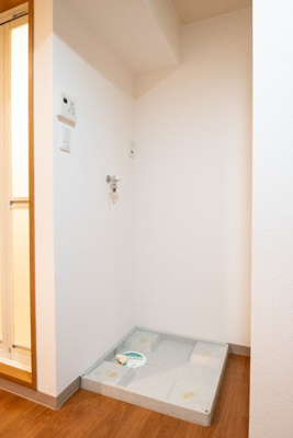 【設備】 | ロイヤルアメニティー東池袋 | 室内洗濯機置場