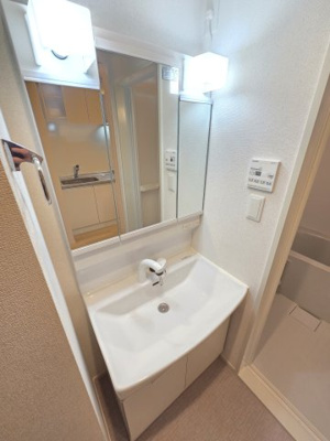 【独立洗面台】 | アロ・ラウレアK