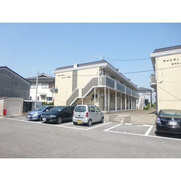 サンシティシャトーB棟の外観