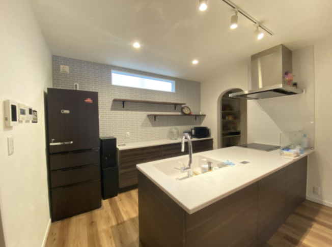 【キッチン】 | 東区戸島5丁目 | ※現地は居住中のため、荷物が残っています