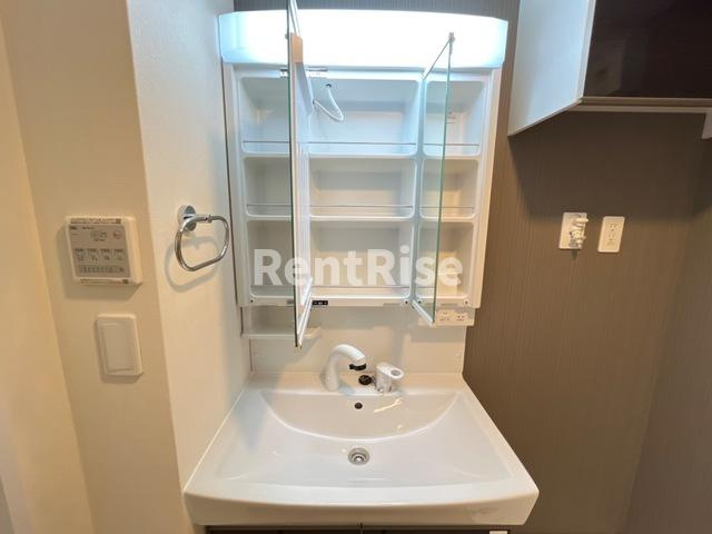 カーサグリチネの独立洗面台|洗髪洗面化粧台