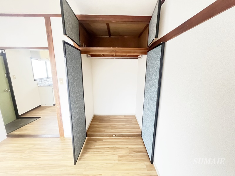 フナドハイツカマクラの玄関|広いクローゼット☆