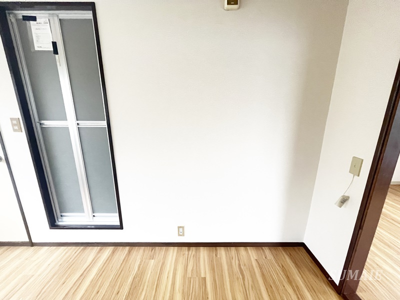 フナドハイツカマクラの居間・リビング|冷蔵庫置場☆