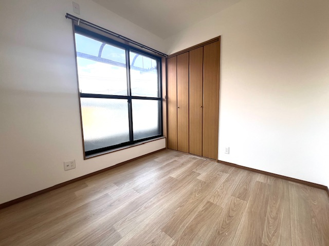 神戸市垂水区多聞台中古戸建の洋室