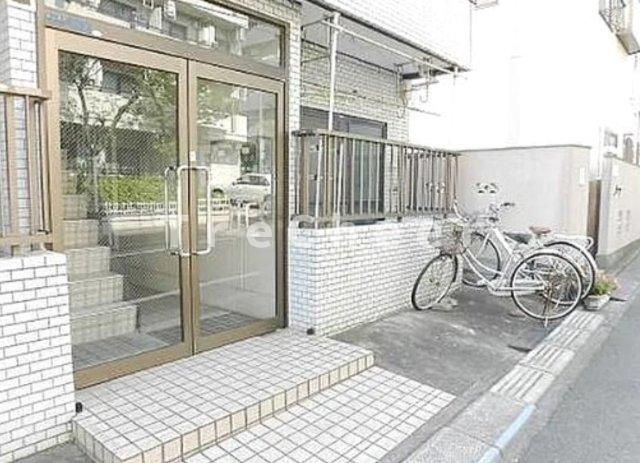 ハイツ田村のエントランス