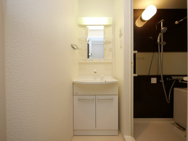 レジディア新大阪の洗面所