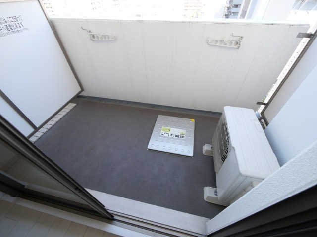 レジディア新大阪のバルコニー