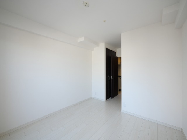 レジディア新大阪の居間・リビング