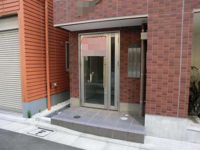 アンドルートのエントランス|エントランススペース。