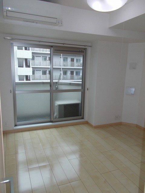 アンドルートの居間・リビング|お部屋です。