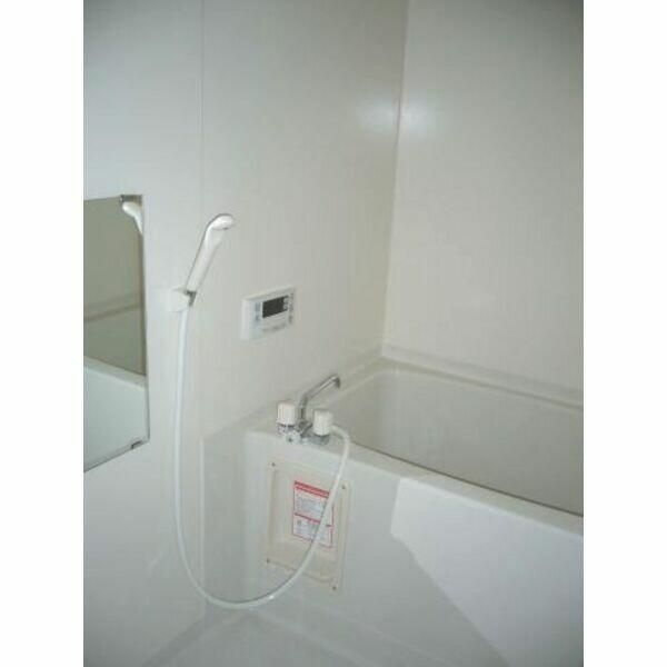 メゾン３２の浴室