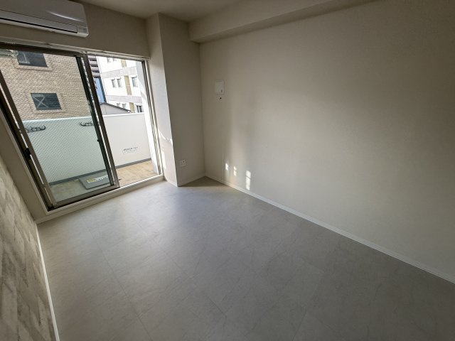 ONLYONE栄本町の内装