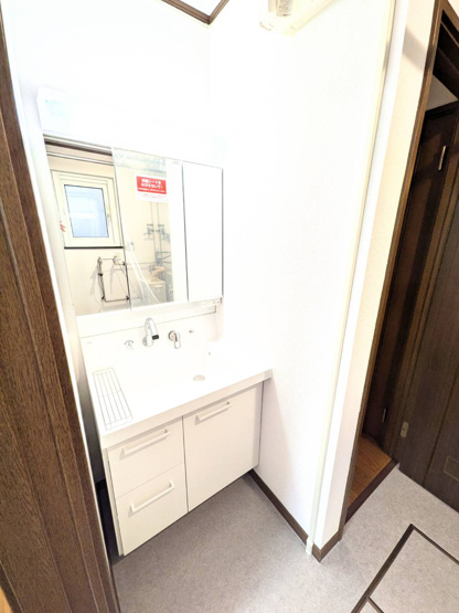 【洗面所】 | 新発寒７条１１丁目　戸建