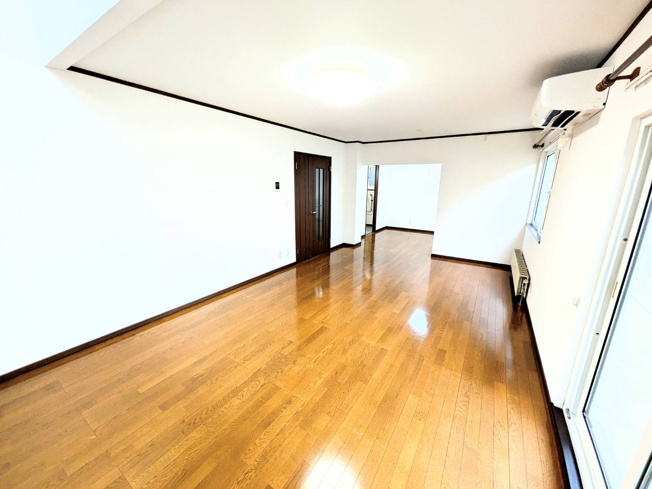 【居間・リビング】 | 新発寒７条１１丁目　戸建