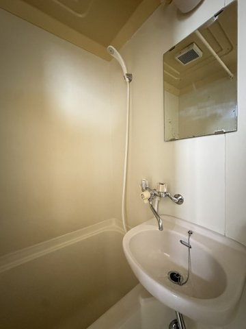 アスカ藤の浴室