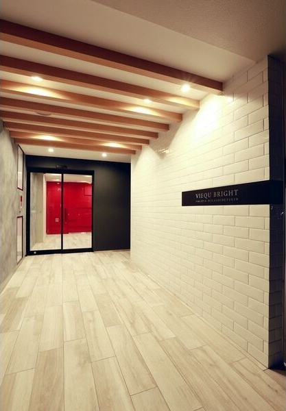 レジデンス東別院スクエアのエントランス