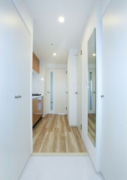 レジデンス東別院スクエアの玄関