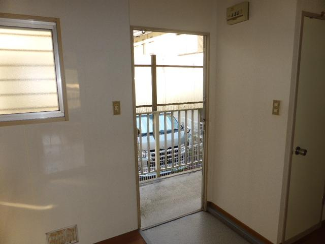 パールハイツの玄関