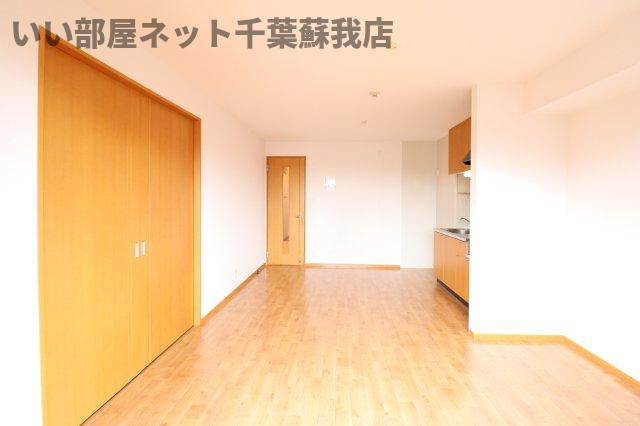 ロビンストリームの居間・リビング|ゆったり過ごせるリビングです