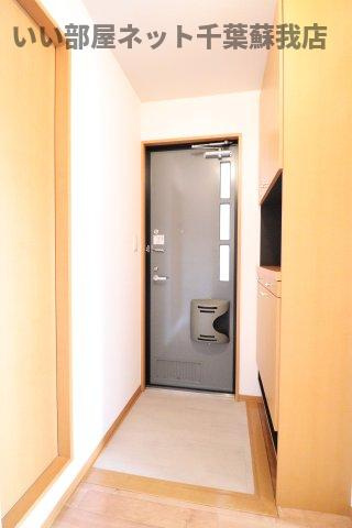 ロビンストリームの玄関|明るい玄関です