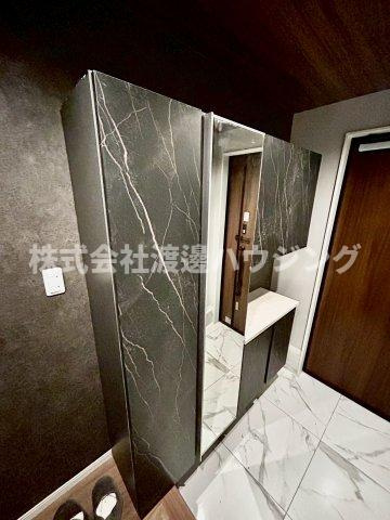 八尾市久宝寺２丁目のテラスの収納|玄関収納