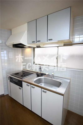 【キッチン】 | ハイネス磯路 | 使いやすいキッチンです