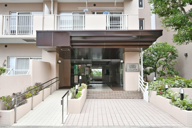 ライオンズマンション大宮指扇壱番館のエントランス