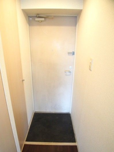 レオーネ亀戸の玄関