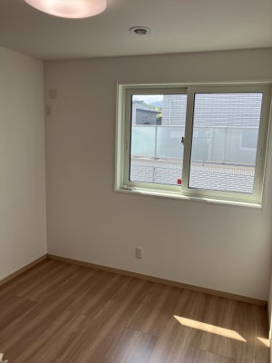 【洋室】 | 岸の丘町　中古戸建て（一条工務店施工）