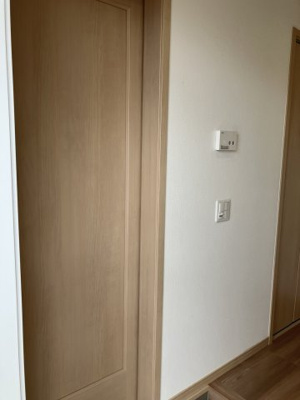 【玄関】 | 岸の丘町　中古戸建て（一条工務店施工）