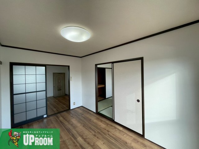 アーバン布袋の居間・リビング