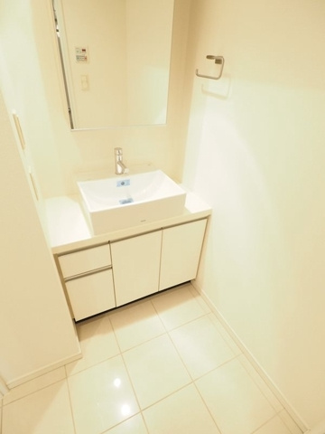 新品家具付きマンション本駒込1(KaGood東京)の洗面所