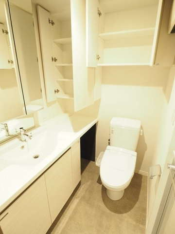 新品家具付きマンション小石川3(KaGood東京)の洗面所