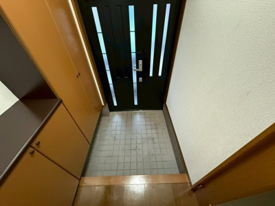 【玄関】 | 青葉丘戸建