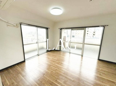 【居間・リビング】 | サンライフ本町 | 洋室のお部屋です。