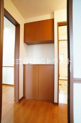 【玄関】 | カーサヴィヴァーチェＣ棟