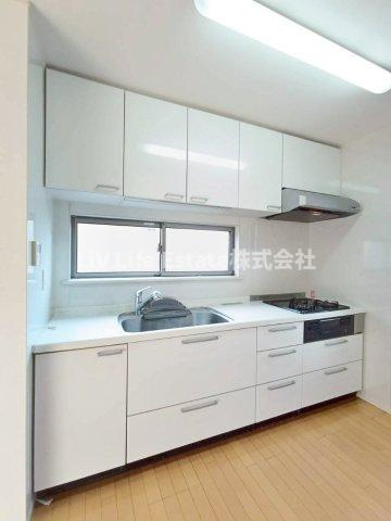 東久留米市学園町1号棟 .のキッチン