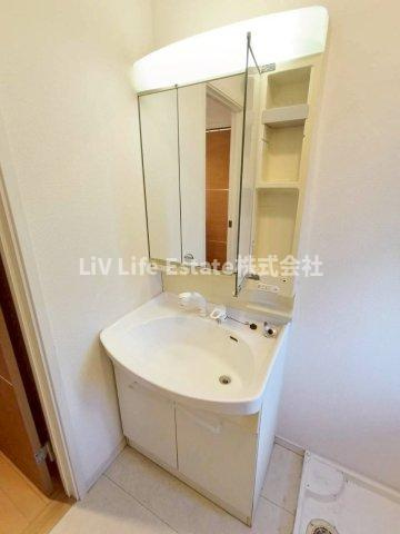 東久留米市学園町1号棟 .の洗面所