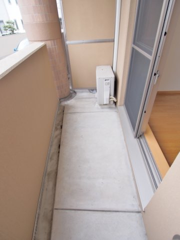 カレント石井城のバルコニー