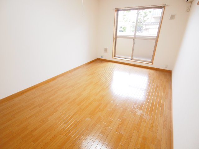 カレント石井城の居間・リビング