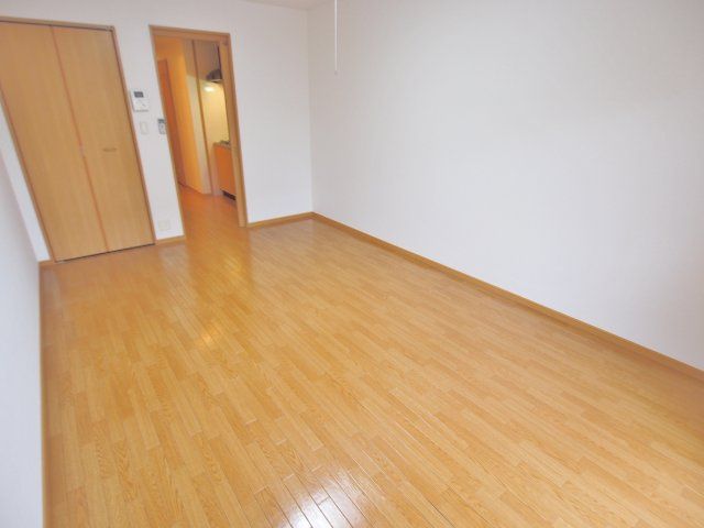 カレント石井城の居間・リビング