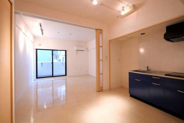 ベリー・モンテ新大阪の居間・リビング