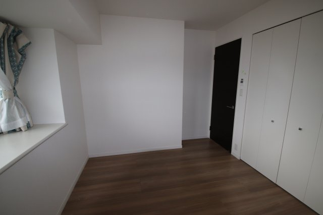 ポーラスター野中町【キャッシュバック対象物件】の洋室|ゆったりした洋室です