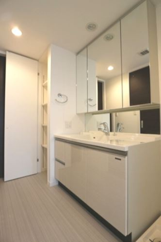 ポーラスター野中町【キャッシュバック対象物件】の独立洗面台|独立洗面化粧台付き