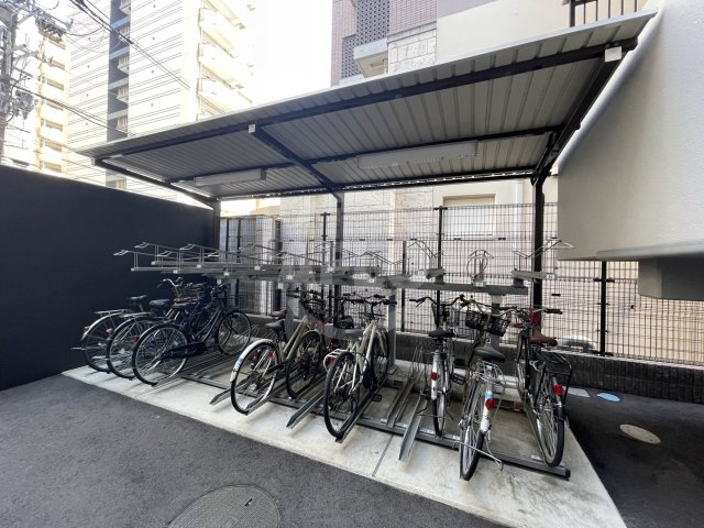 コンフォリア京町堀のその他共用部分|コンフォリア京町堀　駐輪場