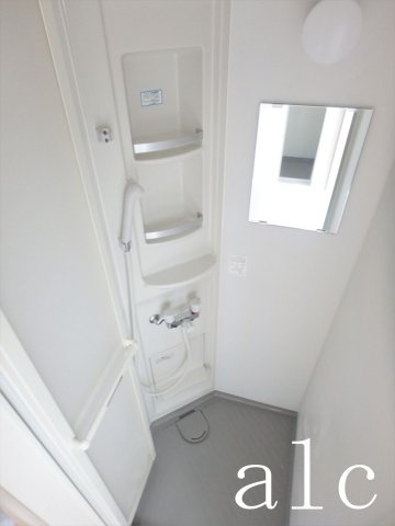 フェリス下高井戸のシャワールーム|すっきりとしたシャワールームです