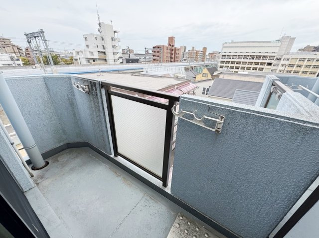 フリックコート深江のバルコニー