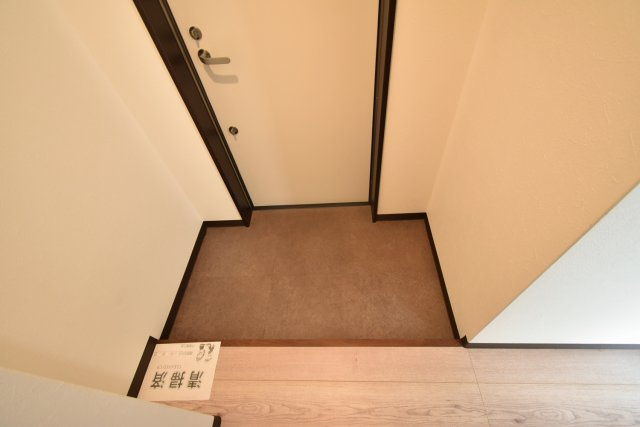 ラ・フォルム西宮北口の玄関