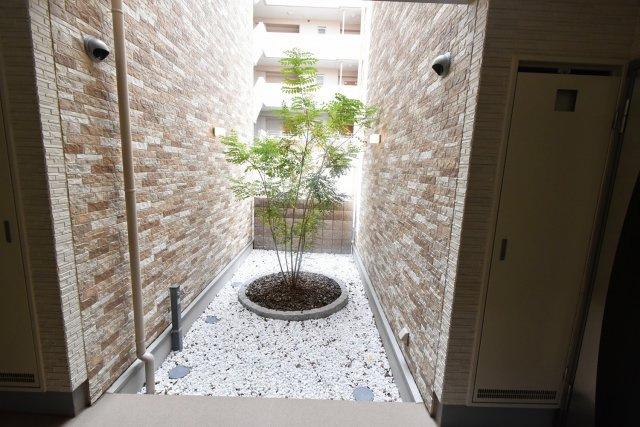 ラ・フォルム西宮北口のロビー